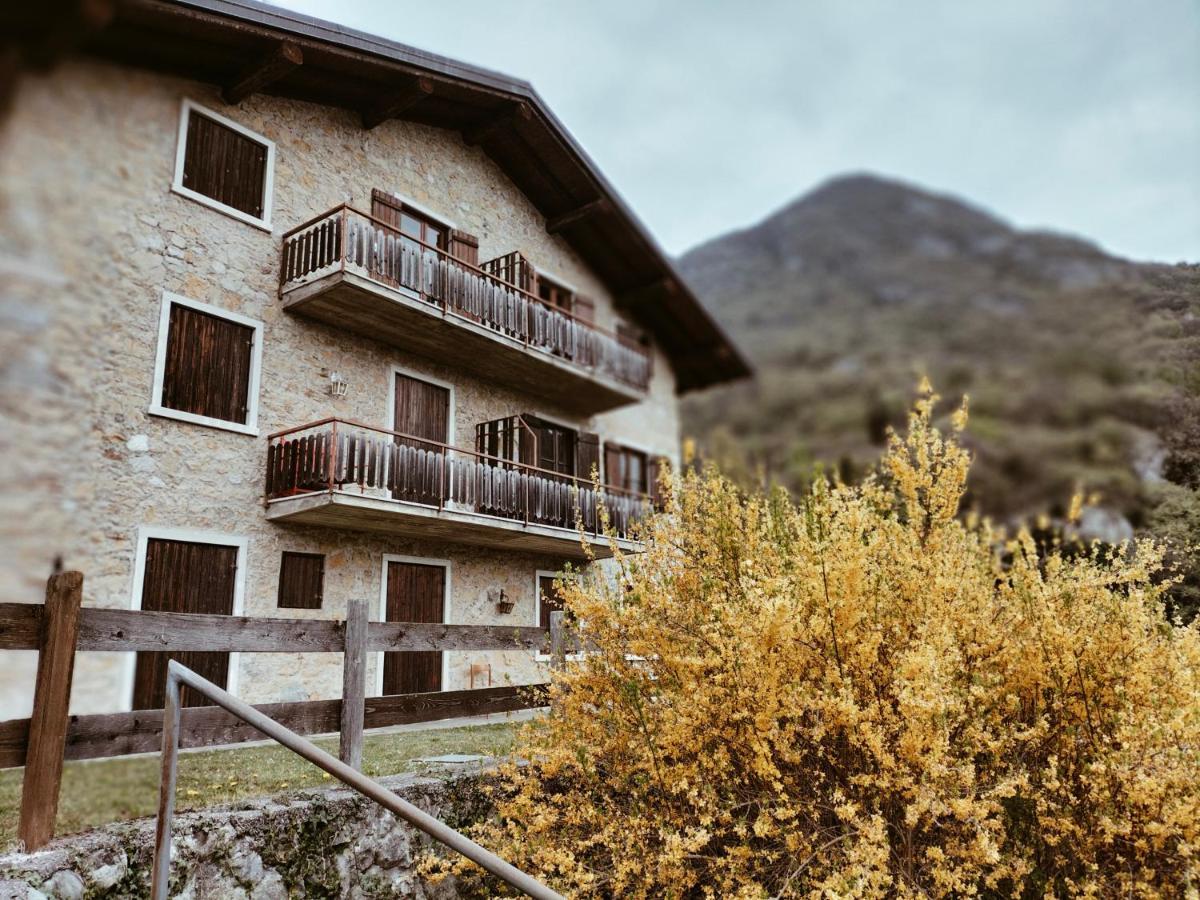 Rustica Sul Lago Tenno Primo Piano Ngoại thất bức ảnh